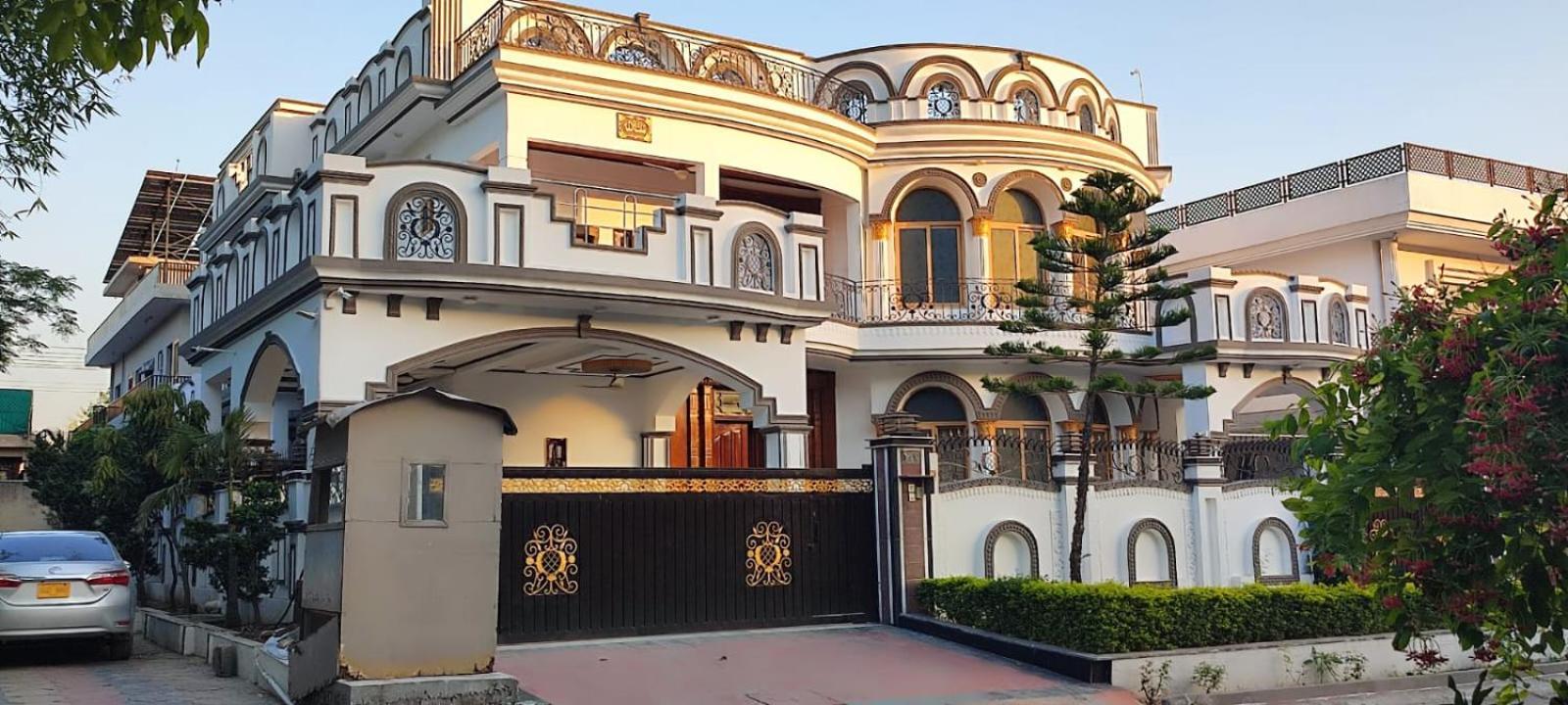 Butt Lodges 2 Islamabad Ngoại thất bức ảnh