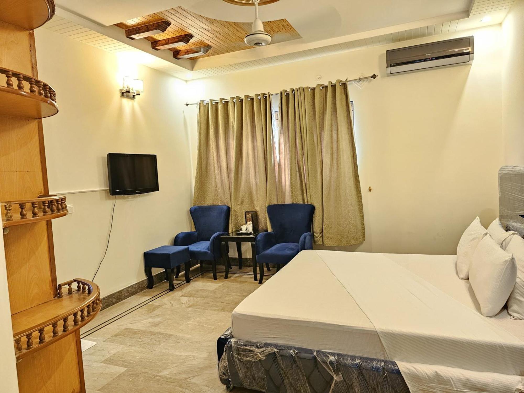 Butt Lodges 2 Islamabad Ngoại thất bức ảnh