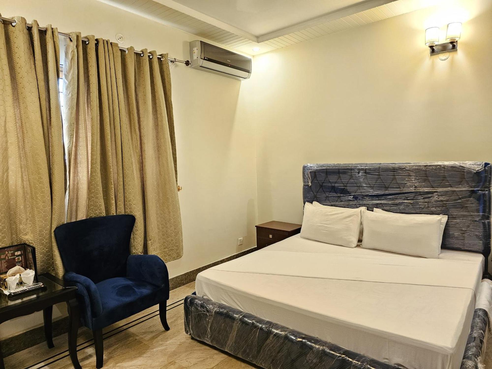 Butt Lodges 2 Islamabad Ngoại thất bức ảnh