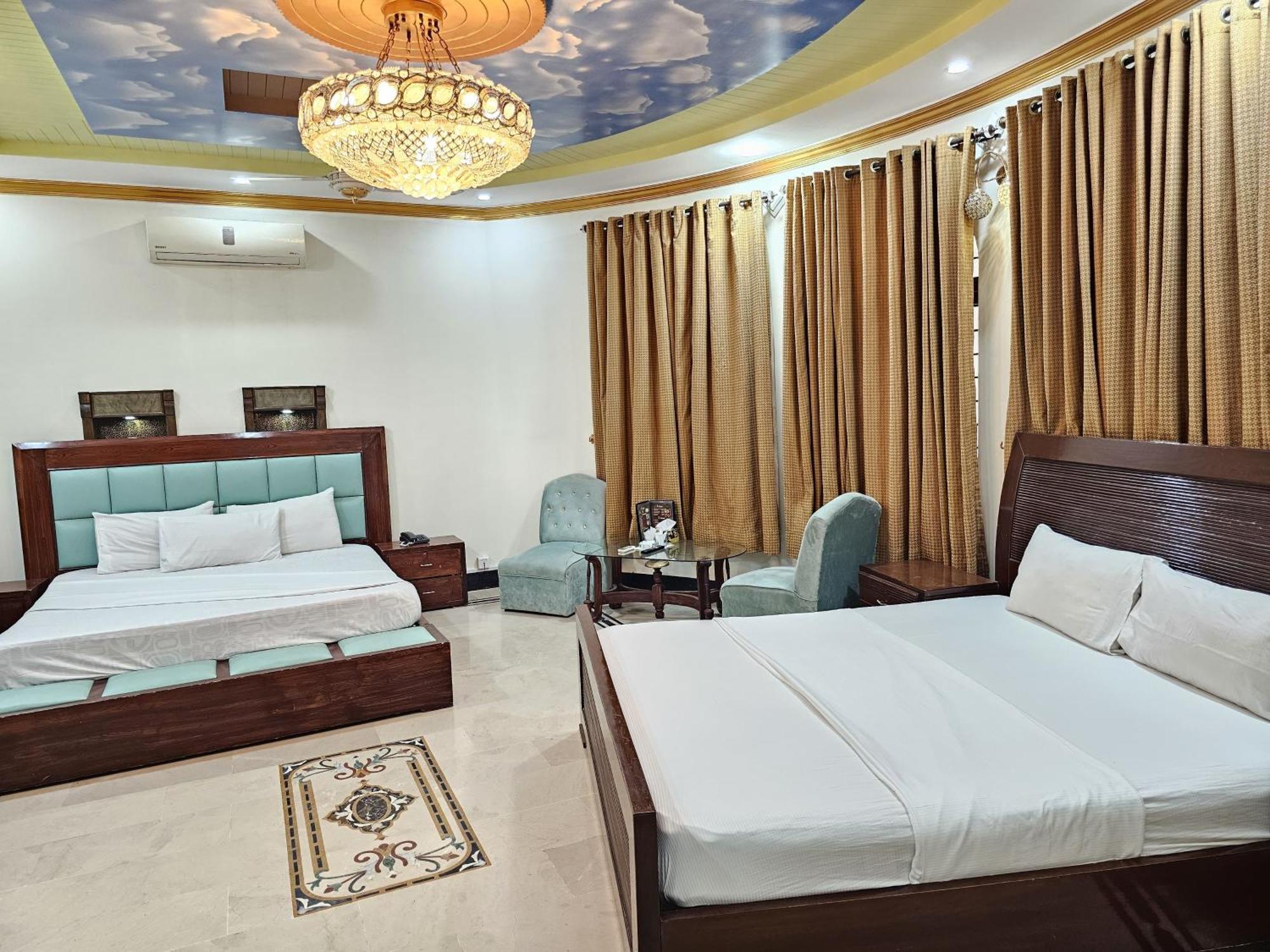 Butt Lodges 2 Islamabad Ngoại thất bức ảnh